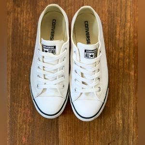 Women’s Dainty Ox Converse white-size 7